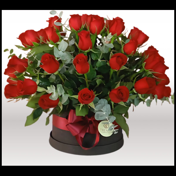 Caja Red Passion  50 rosas rojas