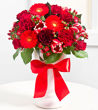 Elegant Bouquet in Red